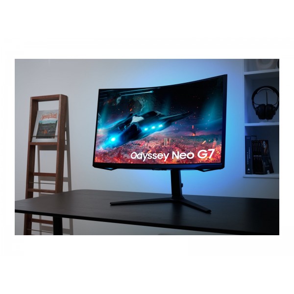 SAMSUNG Odyssey Neo G7 G75NB, 32-palčni UHD monitor z VA-panelom, 165 Hz, odzivni čas 1 ms, svetlost 350 cd/m², DisplayPort.