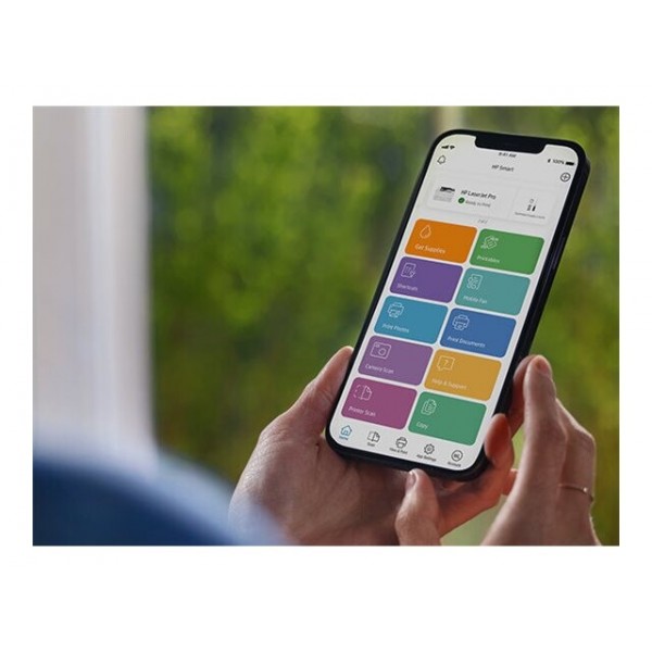 HP LaserJet Pro 4002dn: črno-beli laserni tiskalnik A4 s samodejnim obojestranskim tiskom, ločljivostjo 4800 x 600 dpi, hitrostjo do 40 strani/min, 350-listnim predalom ter povezljivostjo USB in LAN.