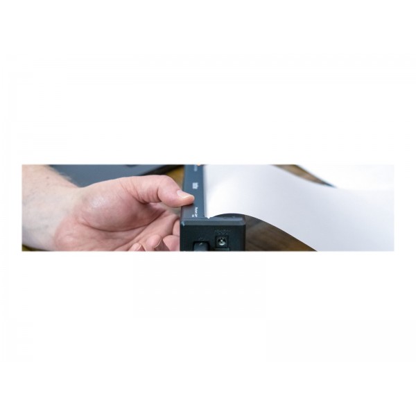 BROTHER PocketJet 8 PJ-822 tiskalnik, monokromatičen (črno-beli) z neposrednim termičnim tiskom za format A4, ločljivost 203x200 dpi, hitrost 13,5 ppm, povezava USB-C.