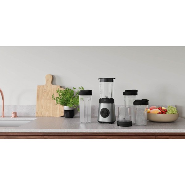 Pokončni mešalnik sport blender Electrolux E4CB1-6ST Pokončni mešalnik sport blender Electrolux E4CB1-6ST