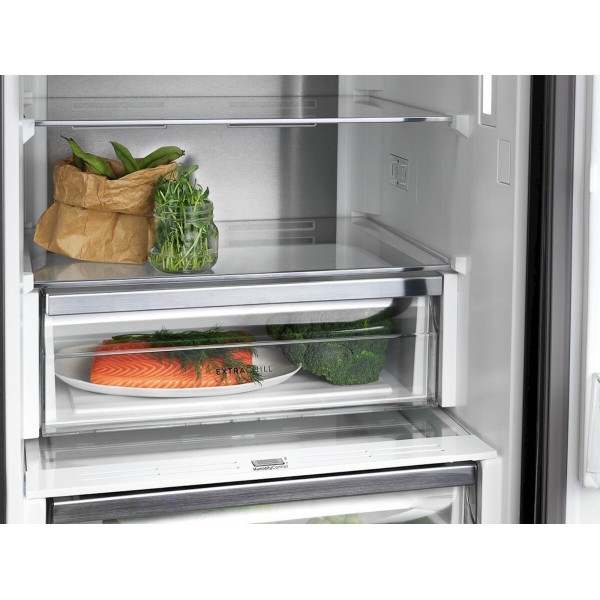 Hladilnik kombiniran Electrolux LNT7ME32X3, 186 cm