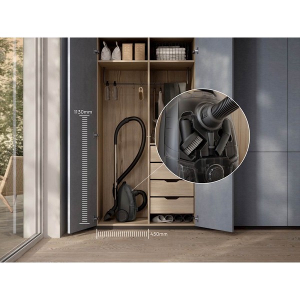 Sesalnik z vrečko Electrolux EB31C1DB