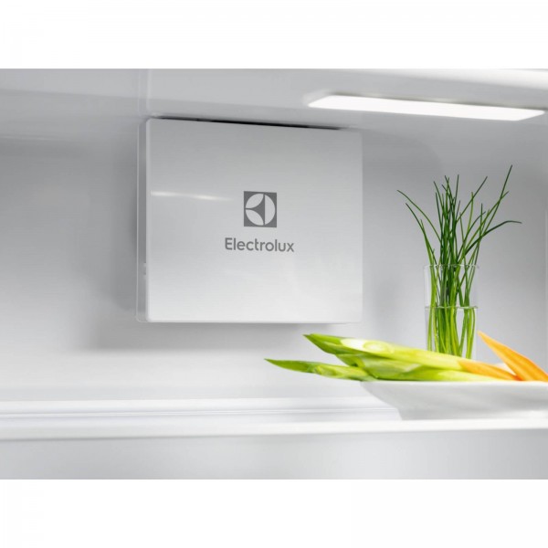 Vgradni kom. hladilnik Electrolux ENG7TE75S, 70 cm Vgradni kom. hladilnik Electrolux ENG7TE75S, 70 cm