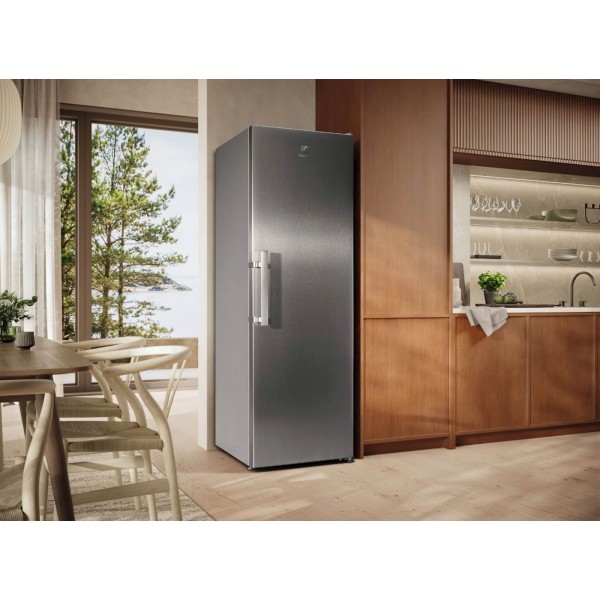 Hladilnik Electrolux LRS3DE39U, enovrtani, 186 cm Hladilnik Electrolux LRS3DE39U, enovrtani, 186 cm