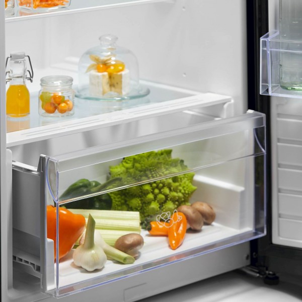 Hladilnik Electrolux LRS3DE39U, enovrtani, 186 cm Hladilnik Electrolux LRS3DE39U, enovrtani, 186 cm