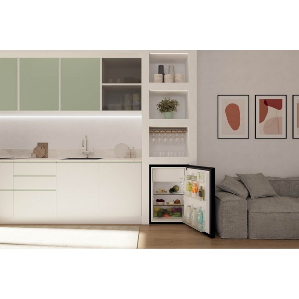 Hladilnik CANDY CNOQ2S58EB, 85 cm, E Hladilnik CANDY CNOQ2S58EB, 85 cm, E