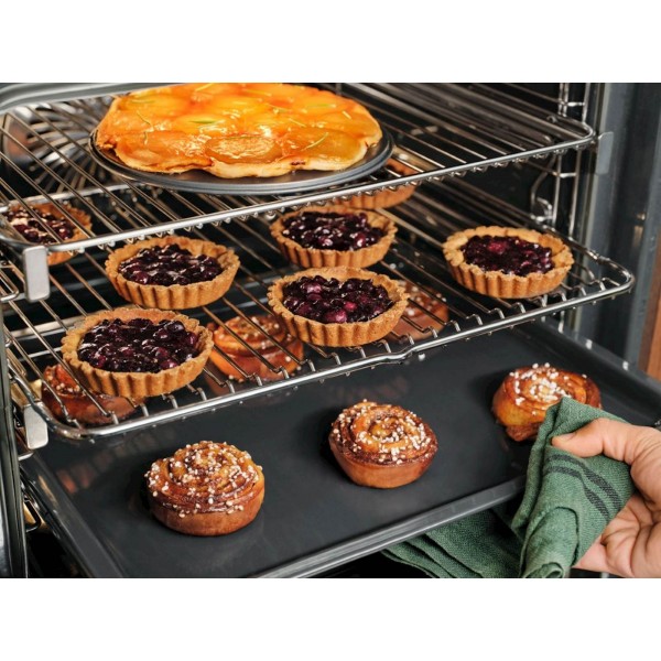 Vgradna pečica Electrolux LOE8P39Z, MealAssist, piroliza Vgradna pečica Electrolux LOE8P39Z, MealAssist, piroliza