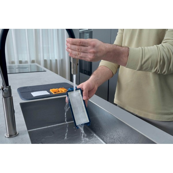 Sesalnik z vrečko HOOVER HE210P 011, 850 W + PET krtača