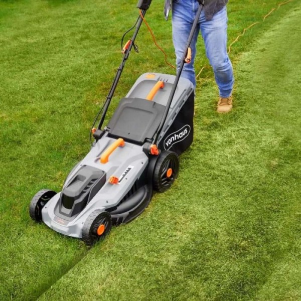 VonHaus električna vrtna kosilnica za travo 1800W VonHaus električna vrtna kosilnica za travo 1800W