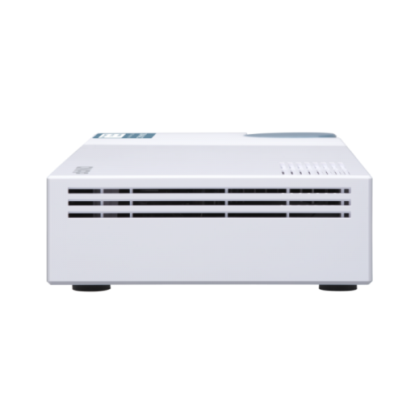 QNAP 12 port stikalo 4x 10Gb, 8x 1Gb