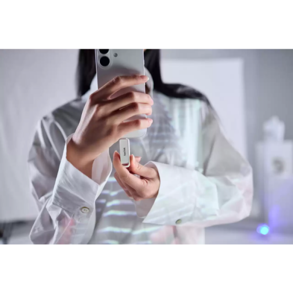 SanDisk 64GB Phone Drive with USB-C 3.2 USB ključ