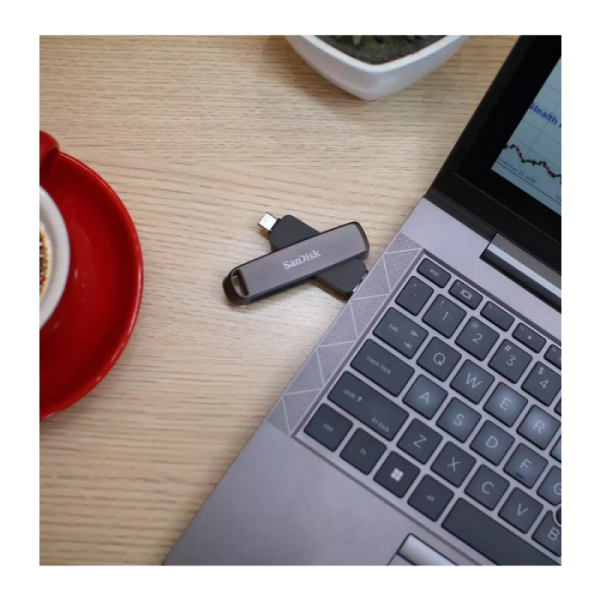 SanDisk 1TB Extreme PRO Dual Drive USB-C/A 3.2 USB ključ SanDisk 1TB Extreme PRO Dual Drive USB-C/A 3.2 USB ključ