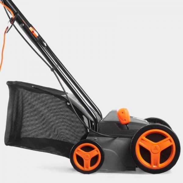 VonHaus električna krtača za umetno travo 1500W VonHaus električna krtača za umetno travo 1500W