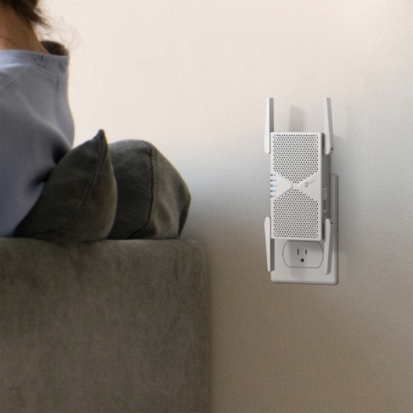 TP-LINK RE405BE BE6500 dvopasovni Wi-Fi 7 extender ojačevalnik signala TP-LINK RE405BE BE6500 dvopasovni Wi-Fi 7 extender ojačevalnik signala
