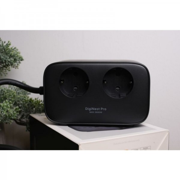 Ugreen DigiNest Pro 100W USB-C GaN polnilnik Ugreen DigiNest Pro 100W USB-C GaN polnilnik