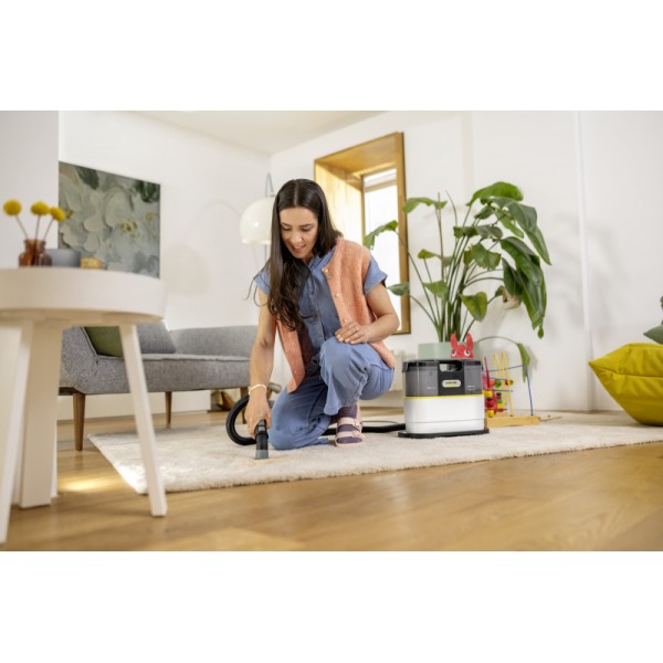 Karcher sesalnik za pranje SE 2 SpotCare 1.081-420.0 Karcher sesalnik za pranje SE 2 SpotCare 1.081-420.0