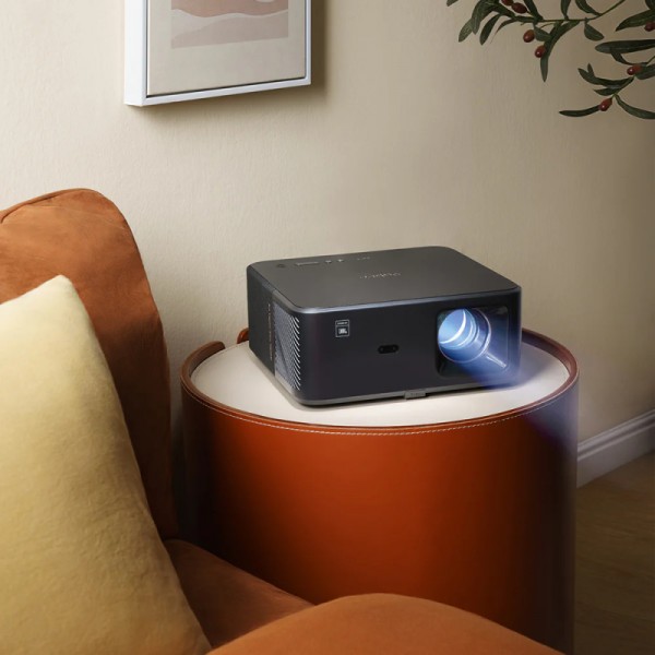 Yaber pametni projektor K2s Sound by JBL Google TV Yaber pametni projektor K2s Sound by JBL Google TV