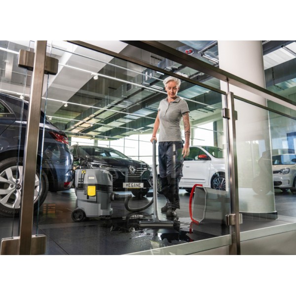 Karcher PROFI 2x baterija 36/75 + polnilec, 2.445-070.0
