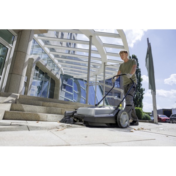 Karcher PROFI pometač KM 70/20 C 1.517-130.0