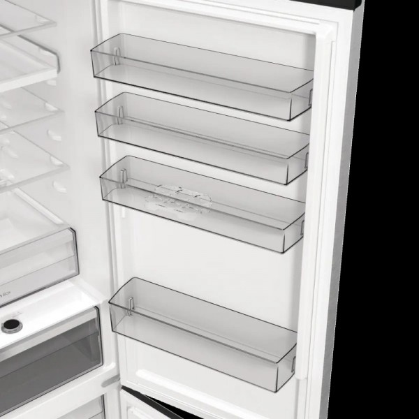 Hisense kombiniran hladilnik RB5P410SACA H:253L, Z:130L,2030x595x694mm Hisense kombiniran hladilnik RB5P410SACA H:253L, Z:130L,2030x595x694mm