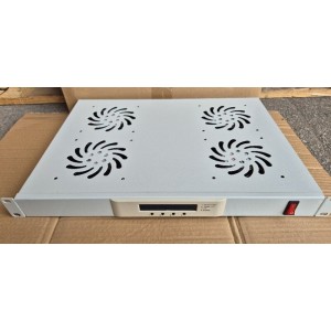 19" ventilatorska enota s termostatom za vgradnjo v raster omare 4x