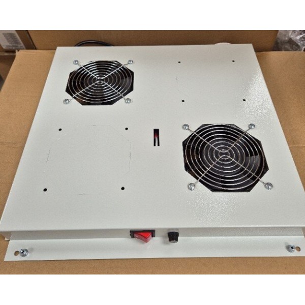 19" ventilatorska enota s termostatom za vgradnjo v strop omare  2x vent.